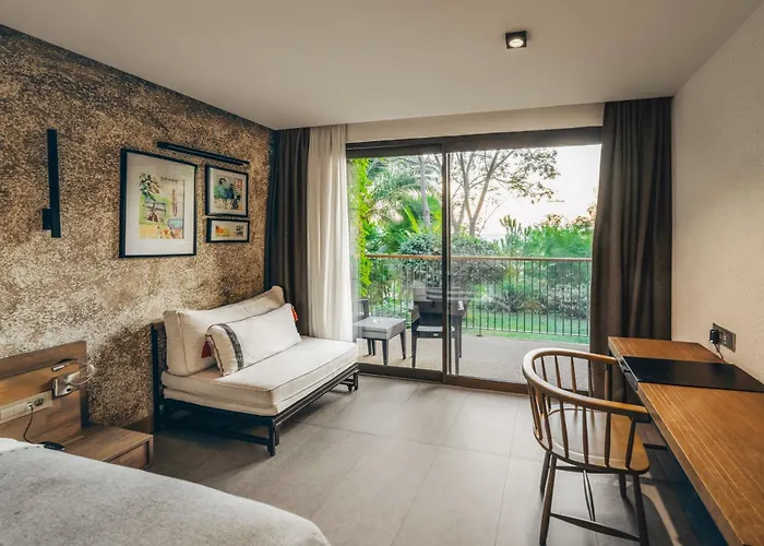 リゾート Club Marvy エズデレ